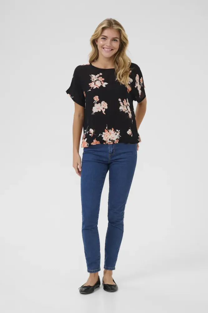 Hovedbilde KAAmber Blouse 10509812 - Black/Peach Flowers 107768