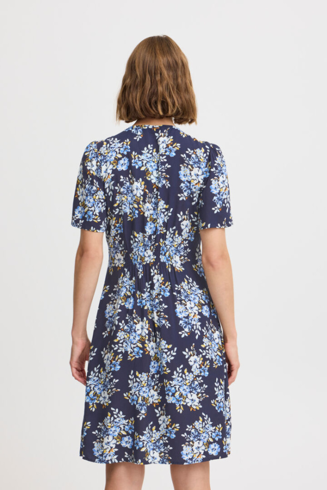 Hovedbilde BYMmjoella Short V-neck Dress 20814532 - Navy Bouquet 204600