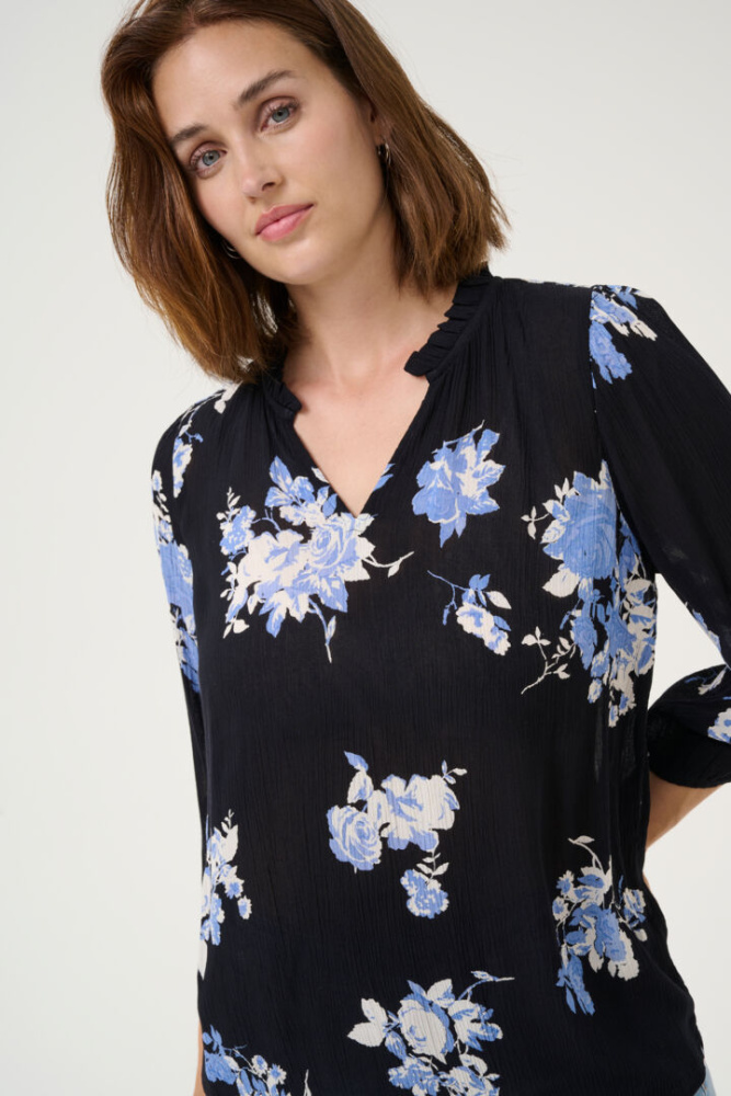 Hovedbilde KAEdita Amber Blouse 10509812 - Black/Blue Flowers 107339