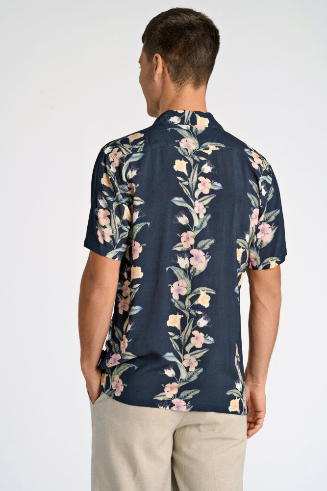 Hovedbilde Lindbergh Resort Shirt 30-203747 - Navy/Flowers