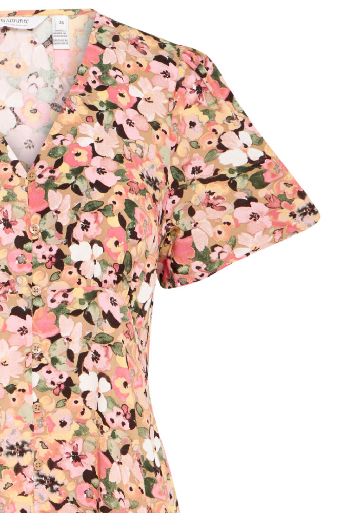 Hovedbilde BYMmjoella Short V-neck Dress 20814532 - Coral Blush Flower 204525