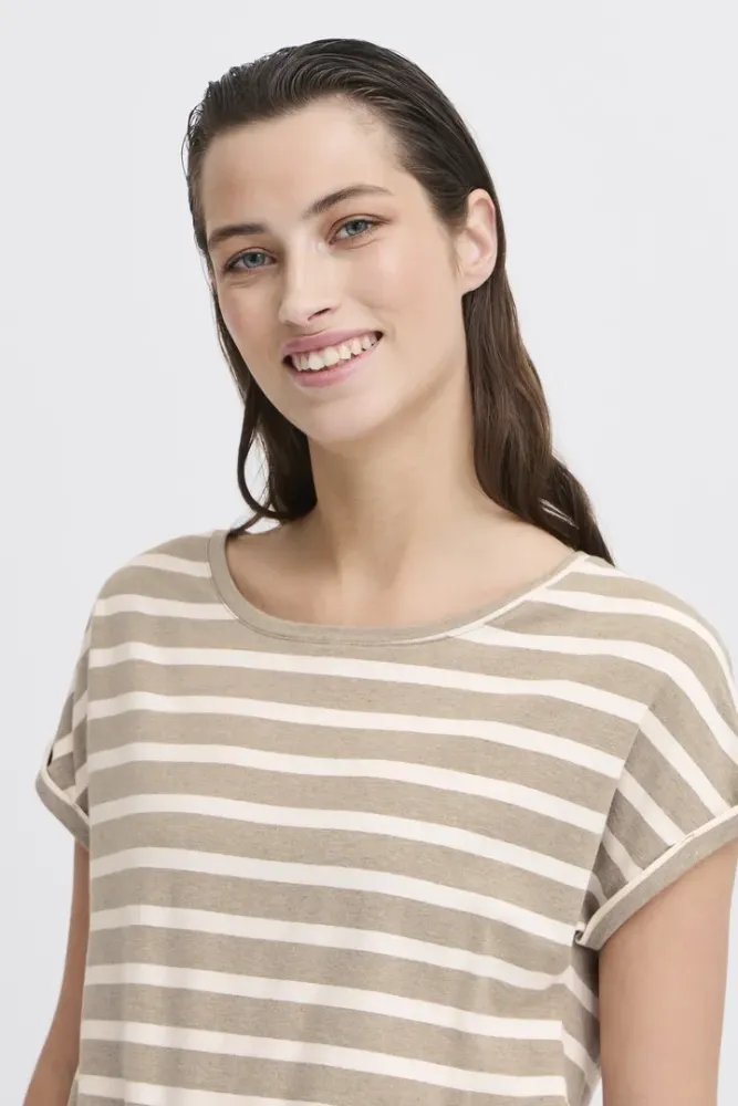 Bilde av ByPamila Oneck T-shirt 20809561 - Roasted Cashew Max 203994