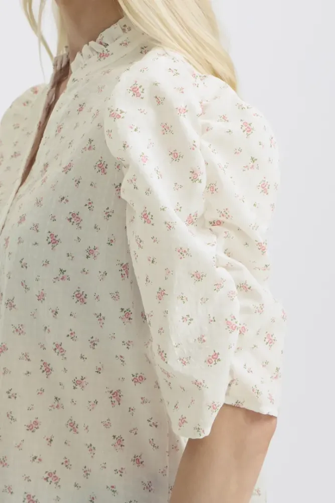 Hovedbilde BY Idida Shirt 2o819341 - White / Pink Roses 900010600