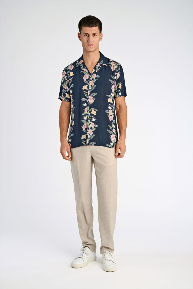 Hovedbilde Lindbergh Resort Shirt 30-203747 - Navy/Flowers