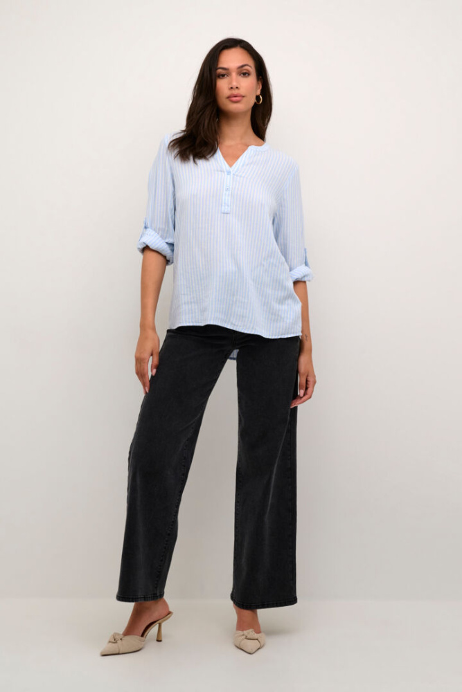 Hovedbilde KAmilia blouse 10508313 - 105969 Windsurfer/chal