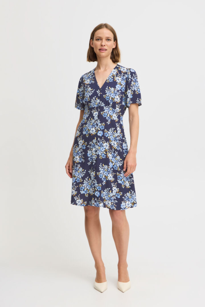 Hovedbilde BYMmjoella Short V-neck Dress 20814532 - Navy Bouquet 204600