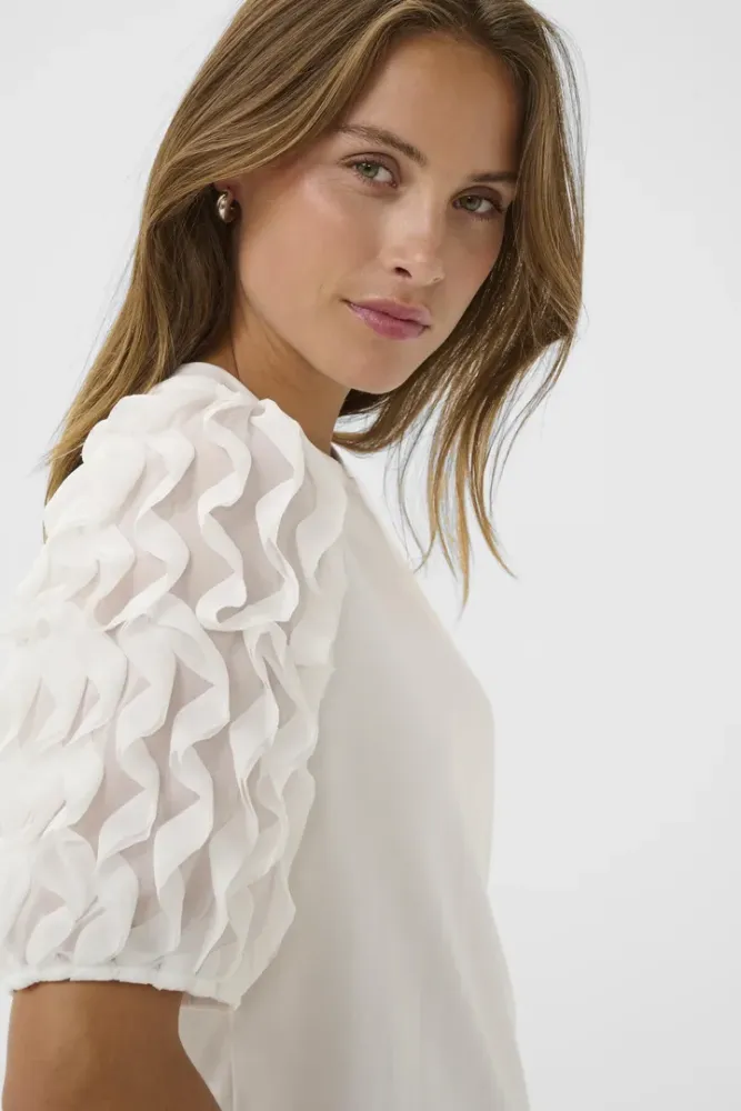 Hovedbilde KALinda Frill T-shirt 10511006 - Chalk 110602