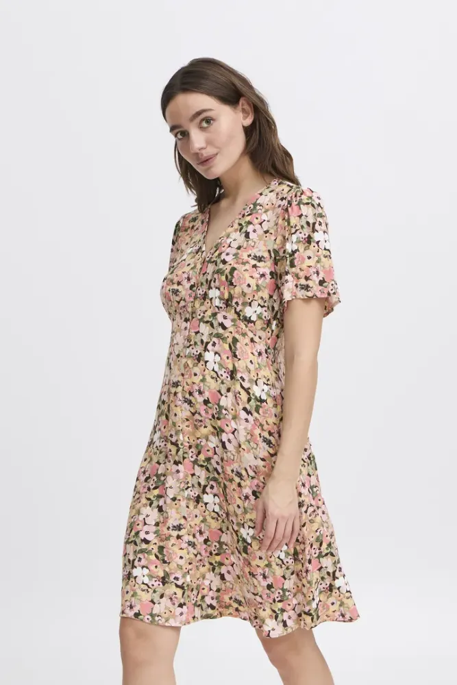 Hovedbilde BYMmjoella Short V-neck Dress 20814532 - Coral Blush Flower 204525