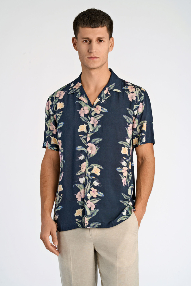 Hovedbilde Lindbergh Resort Shirt 30-203747 - Navy/Flowers