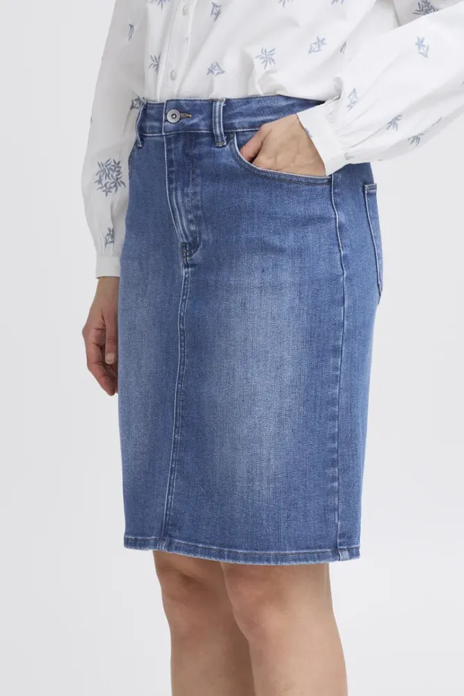 Bilde av BxKaily Short Skirt 20816508 - Mid Blue Denim 200461