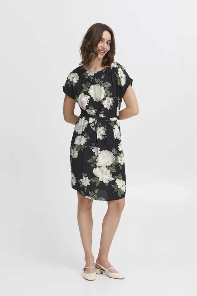 Hovedbilde Bymmjoella Oneck Dress 20811226 - Black roses 204595